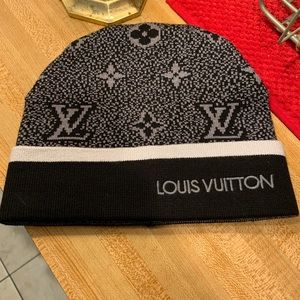 Pre owned Louis Vuitton beanie